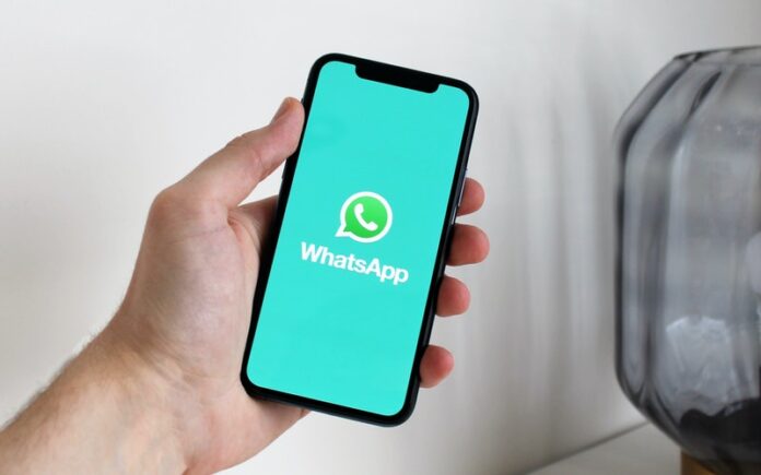 WhatsApp Sticker Nasıl Gönderilir? OppoTr.Com