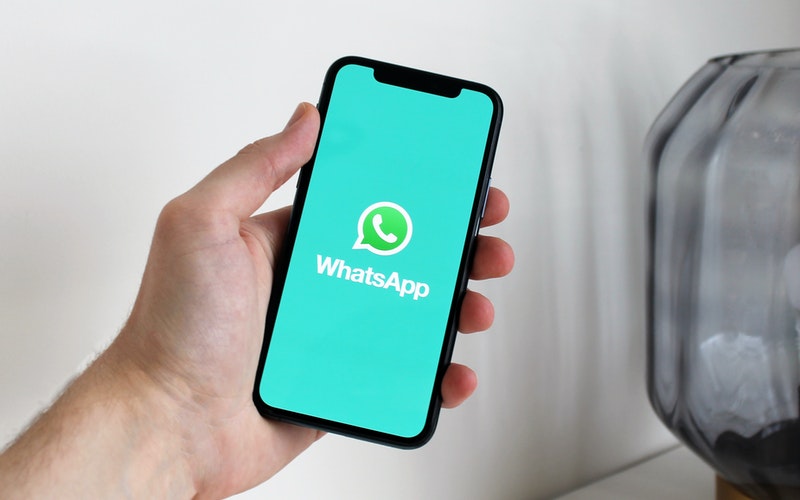 WhatsApp Sticker Nasıl Gönderilir?