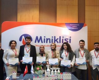 Miniklisi: Kedi ve Köpekler İçin Doğal ve Etkili Bakım Ürünleri